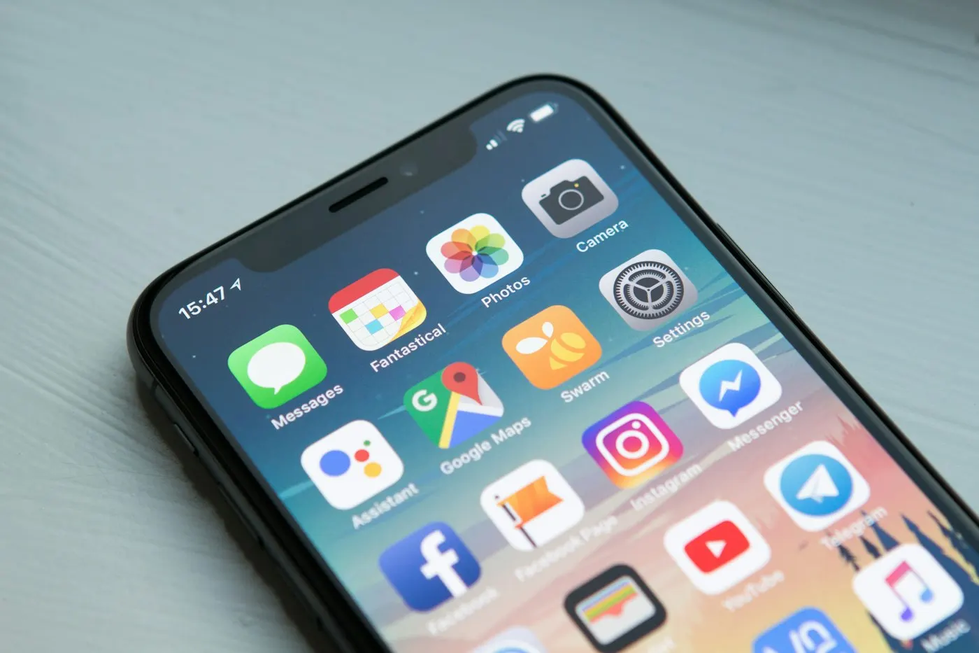 Teléfono con apps de mensajería